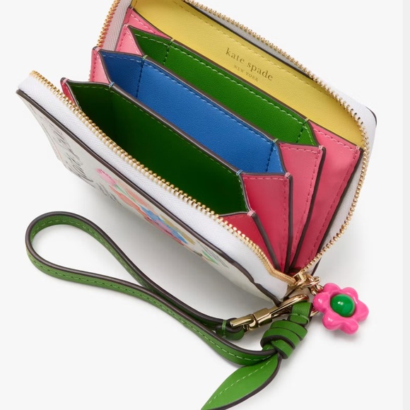 Kate spade magazine wristlet wallet - Picture 2 of 12